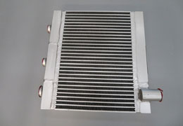凌格風(fēng)螺桿空壓機(jī)散熱器