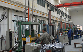 螺桿式壓縮機(jī)應(yīng)用鑄造車間