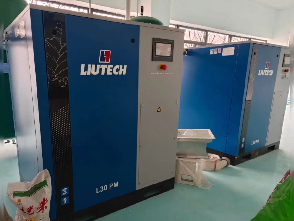 柳泰克30KW螺桿空壓機(jī)安裝調(diào)試