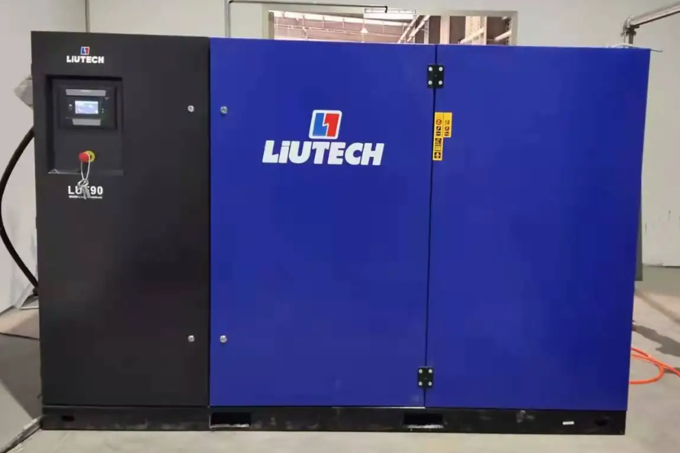 LUF90柳泰克無油螺桿式空壓機(jī)90KW安裝
